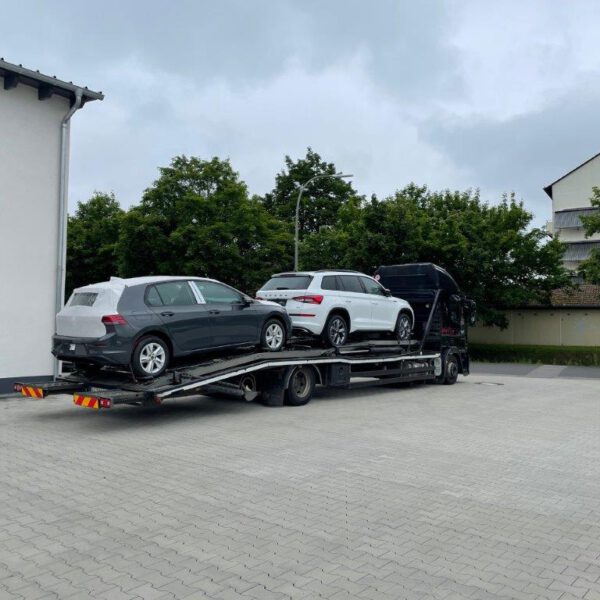 KFZ-Technik Schmitt – Anlieferung von EU-Neuwagen in Oberhaid bei Bamberg